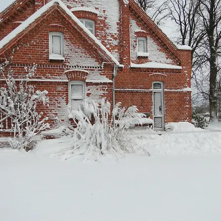 Cozy In Near Beach Boiensdorf