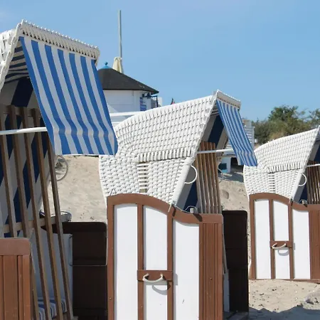 Cozy In Near Beach *